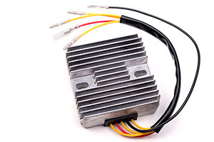 Suzuki GN125, GN250, GN400 Regulator Rectifier - RR10